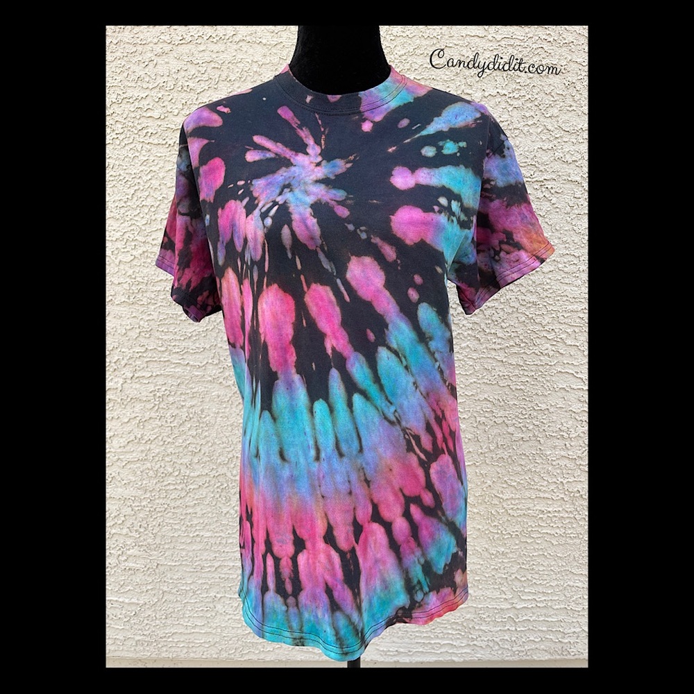 Candy Did It! Handmade Color Twist Tie Dye T-shirt Size Medium